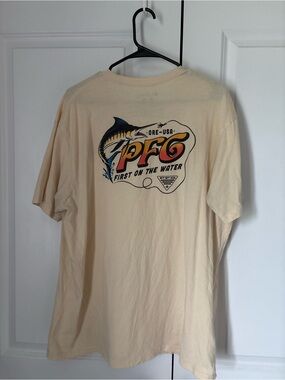 Columbia Short-Sleeve Fishing Graphic Tee